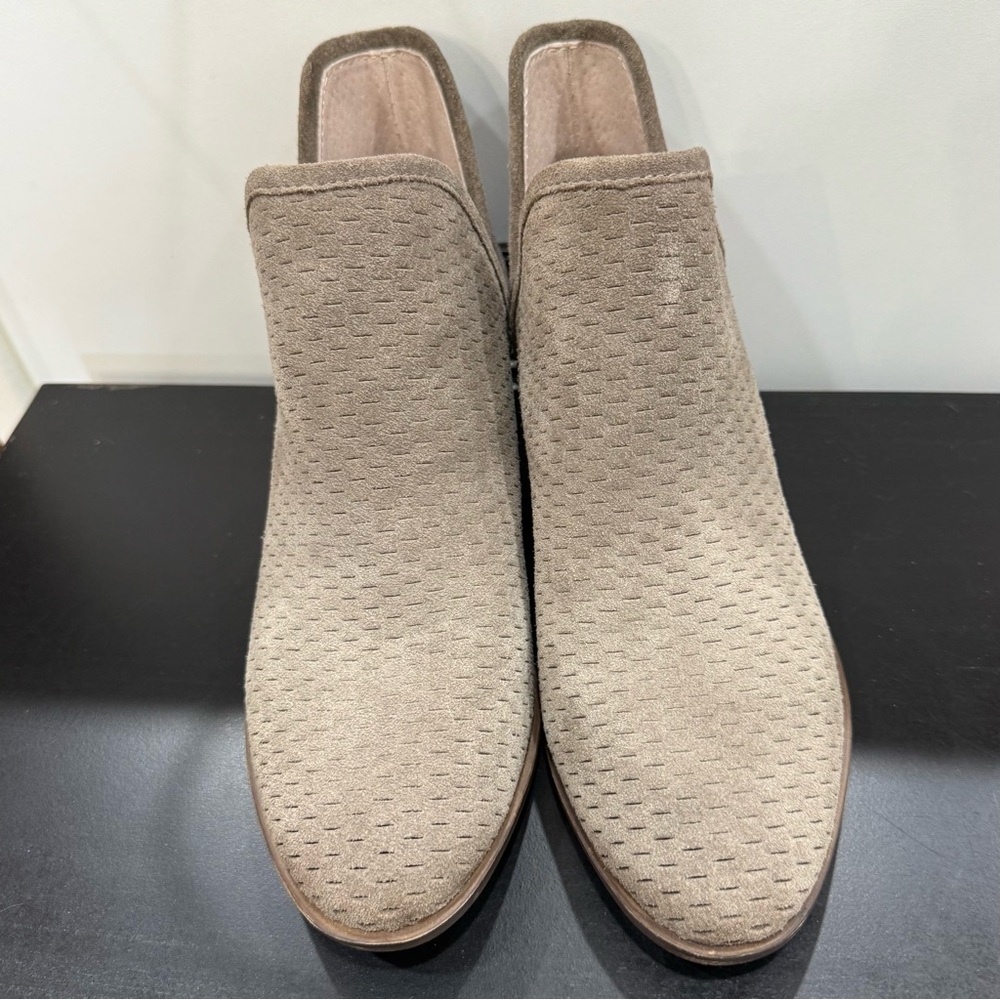 Lucky Brand Tan Ankle Boots with Modern Silhouette, 7.5, UGC - Picture 2 of 7
